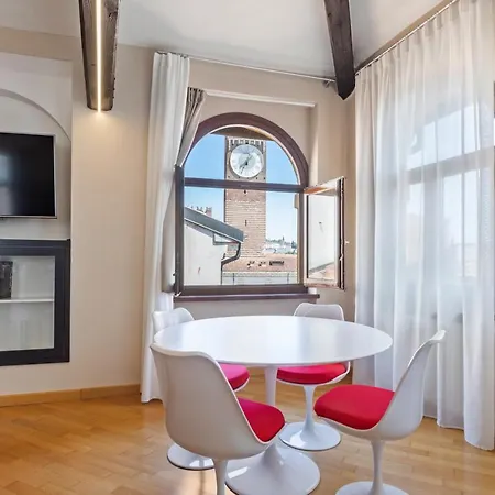 Canguroproperties - Scalette San Marco 1 *